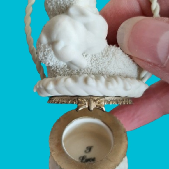 Adorable Snowbunny Basket - "I Love You" Hinged Trinket Box - Picture 3 of 4